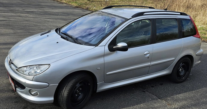 Peugeot 206 cena 6500 przebieg: 186000, rok produkcji 2003 z Łódź małe 667